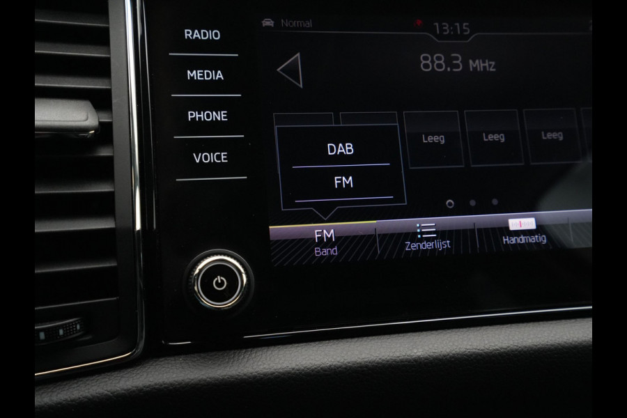 Škoda Kodiaq 1.5 TSI 150pk DSG Business Edition Canton Sound Navigatie Sideassist Stoelverwarming Carplay Acc Pdc 244