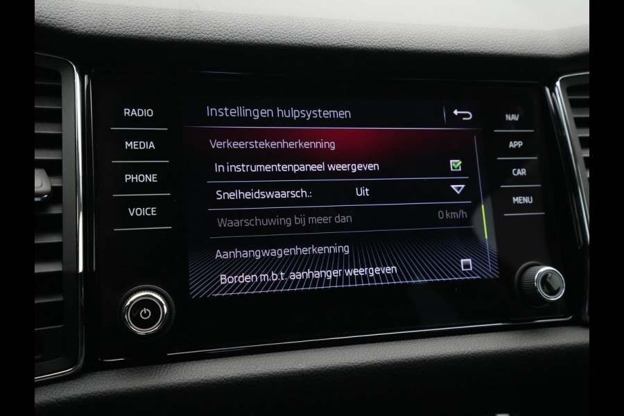 Škoda Kodiaq 1.5 TSI 150pk DSG Business Edition Canton Sound Navigatie Sideassist Stoelverwarming Carplay Acc Pdc 244