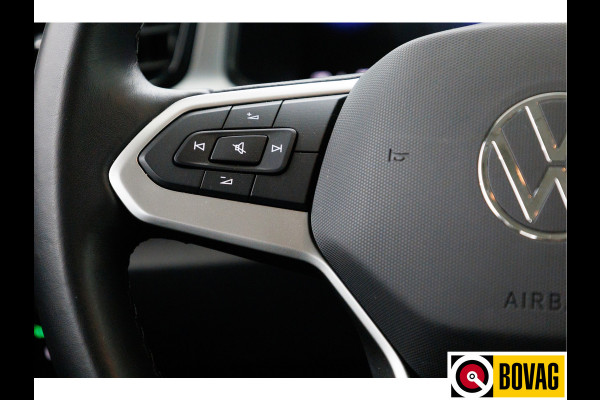 Volkswagen T-Roc 1.0 TSI 116 PK Business Edition | Stoelverw. | Apple Carplay / Android auto | PDC V+A | Automatisch inparkeren, Climate control, all season banden, extra getint glas achter