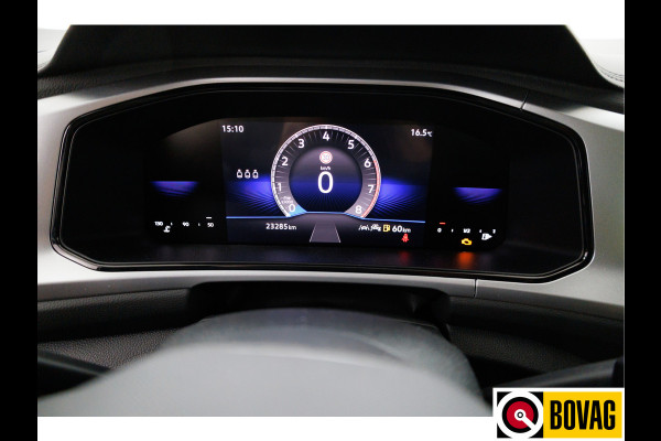 Volkswagen T-Roc 1.0 TSI 116 PK Business Edition | Stoelverw. | Apple Carplay / Android auto | PDC V+A | Automatisch inparkeren, Climate control, all season banden, extra getint glas achter