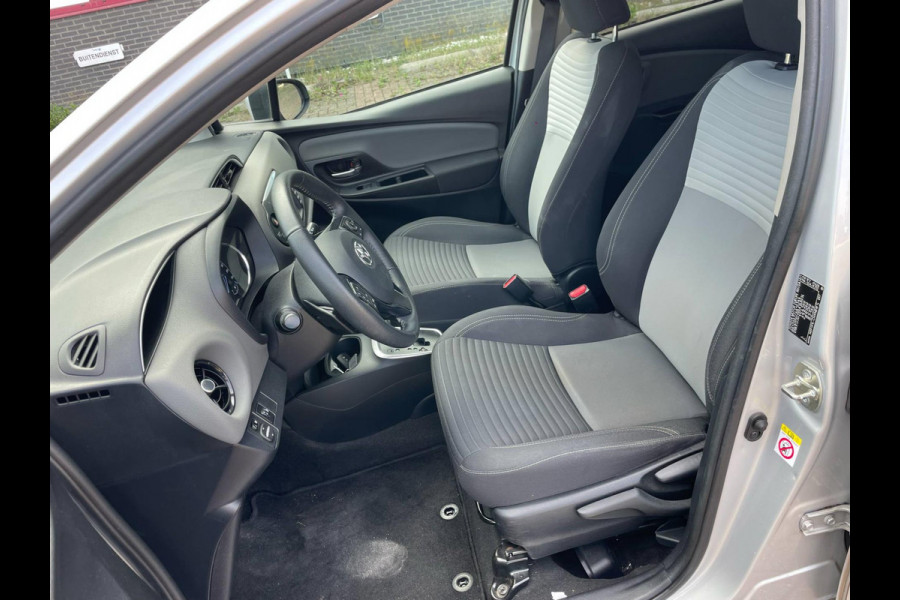 Toyota Yaris 1.5 VVT-i Dynamic / camera / navigatie