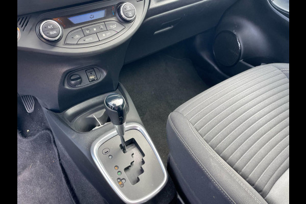 Toyota Yaris 1.5 VVT-i Dynamic / camera / navigatie