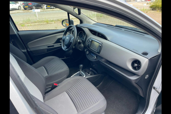 Toyota Yaris 1.5 VVT-i Dynamic / camera / navigatie