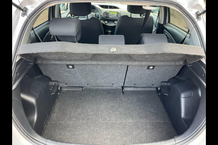 Toyota Yaris 1.5 VVT-i Dynamic / camera / navigatie