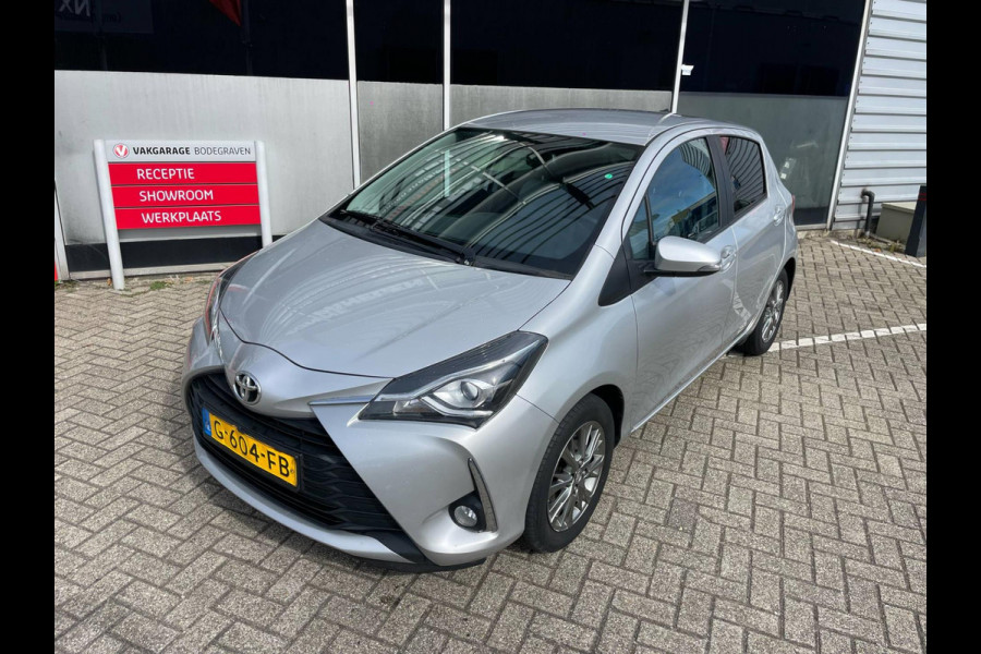 Toyota Yaris 1.5 VVT-i Dynamic / camera / navigatie