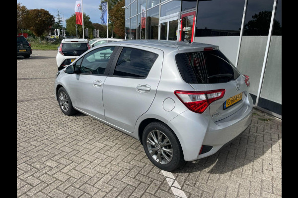 Toyota Yaris 1.5 VVT-i Dynamic / camera / navigatie