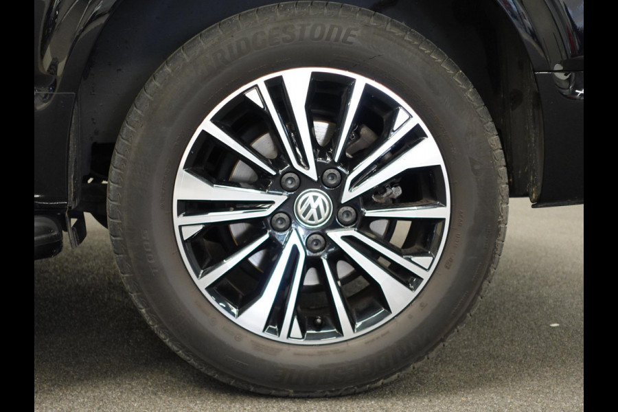 Volkswagen Transporter 2.0 TDI L2H1 28 Dubbele Cabine Highline Automaat Cruise Control  Airco  Navigatie  PDC  Camera