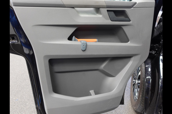 Volkswagen Transporter 2.0 TDI L2H1 28 Dubbele Cabine Highline Automaat Cruise Control  Airco  Navigatie  PDC  Camera