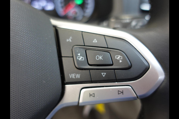 Volkswagen Transporter 2.0 TDI L2H1 28 Dubbele Cabine Highline Automaat Cruise Control  Airco  Navigatie  PDC  Camera
