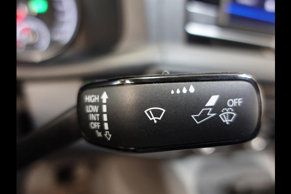 Volkswagen Transporter 2.0 TDI L2H1 28 Dubbele Cabine Highline Automaat Cruise Control  Airco  Navigatie  PDC  Camera