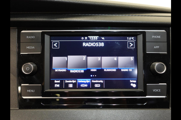 Volkswagen Transporter 2.0 TDI L2H1 28 Dubbele Cabine Highline Automaat Cruise Control  Airco  Navigatie  PDC  Camera