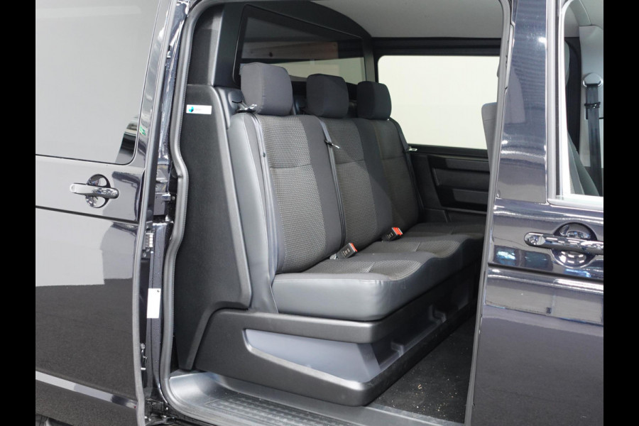 Volkswagen Transporter 2.0 TDI L2H1 28 Dubbele Cabine Highline Automaat Cruise Control  Airco  Navigatie  PDC  Camera
