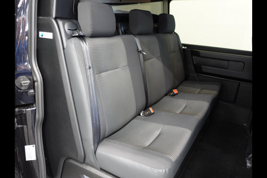 Volkswagen Transporter 2.0 TDI L2H1 28 Dubbele Cabine Highline Automaat Cruise Control  Airco  Navigatie  PDC  Camera