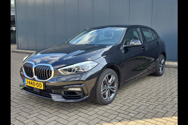 BMW 1-serie 118i Executive Edition | Navi | Led | Live Cockpit |