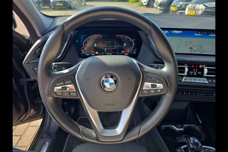 BMW 1-serie 118i Executive Edition | Navi | Led | Live Cockpit |