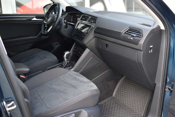 Volkswagen Tiguan 1.5 TSI R-Line Automaat / Navigatie / Keyless / Trekhaak 1800kg / Adap. Cruise / Camera