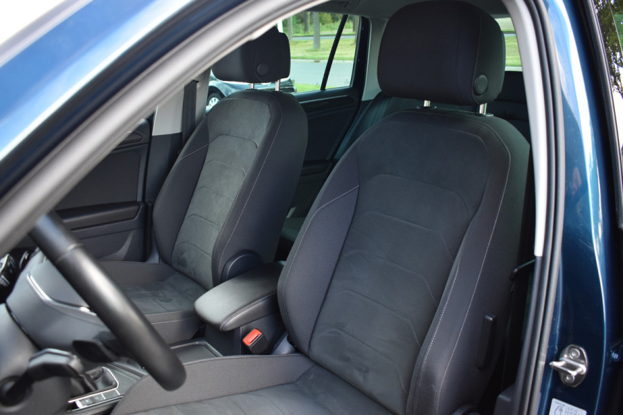 Volkswagen Tiguan 1.5 TSI R-Line Automaat / Navigatie / Keyless / Trekhaak 1800kg / Adap. Cruise / Camera