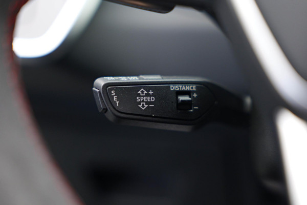 Audi RS6 Avant TFSI quattro |Pano|Dynamic+|B&O|Keramisch|Satin Black|HUD|Memory|Ambient|