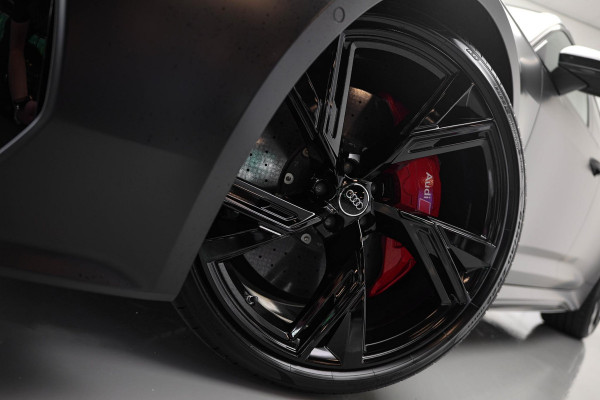 Audi RS6 Avant TFSI quattro |Pano|Dynamic+|B&O|Keramisch|Satin Black|HUD|Memory|Ambient|