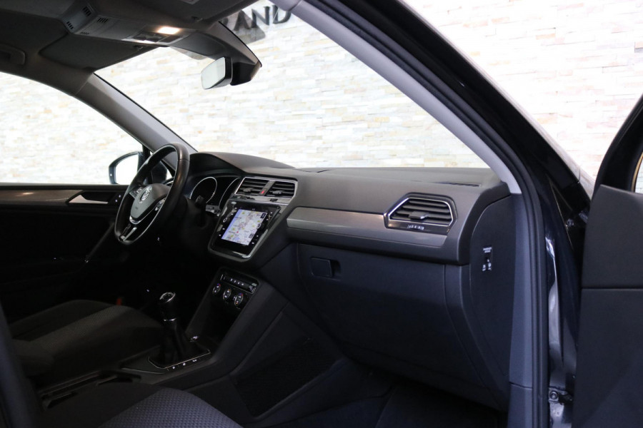 Volkswagen Tiguan Allspace 1.5 TSI Comfortline Business 7p. | Navi | CAMERA | NAP | Orig. NL |