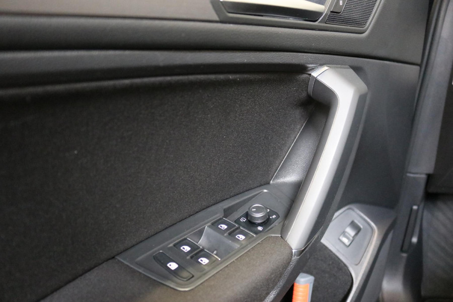 Volkswagen Tiguan Allspace 1.5 TSI Comfortline Business 7p. | Navi | CAMERA | NAP | Orig. NL |