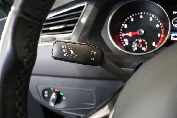 Volkswagen Tiguan Allspace 1.5 TSI Comfortline Business 7p. | Navi | CAMERA | NAP | Orig. NL |