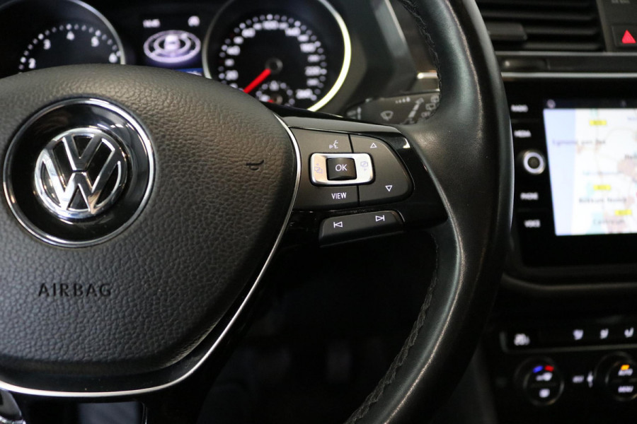 Volkswagen Tiguan Allspace 1.5 TSI Comfortline Business 7p. | Navi | CAMERA | NAP | Orig. NL |