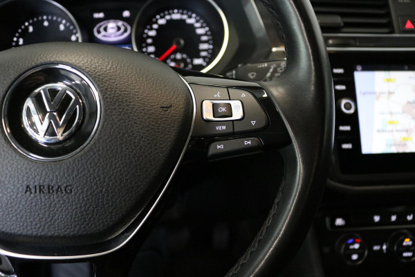 Volkswagen Tiguan Allspace 1.5 TSI Comfortline Business 7p. | Navi | CAMERA | NAP | Orig. NL |