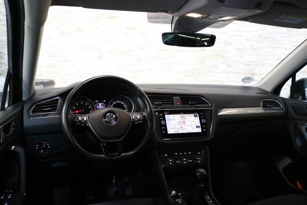 Volkswagen Tiguan Allspace 1.5 TSI Comfortline Business 7p. | Navi | CAMERA | NAP | Orig. NL |