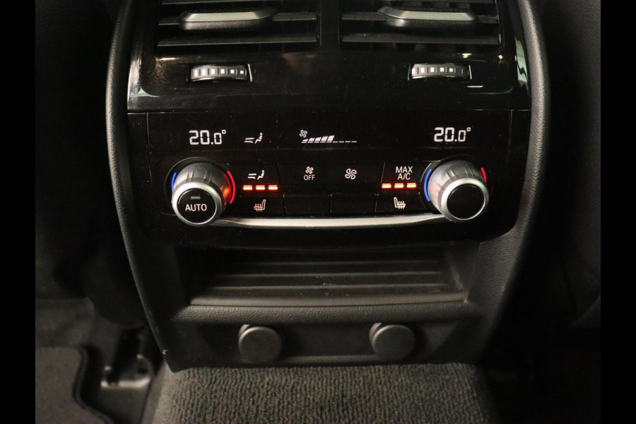 BMW 5 Serie 530i M Sport | Panoramadak | Head-Up | Leder | Stoelverwarming | Sfeerverlichting | Navigatie | Full LED | Parkeerhulp | Sportstoelen