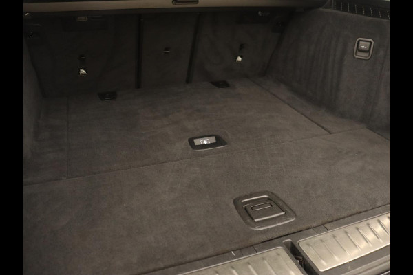 BMW 5 Serie 530i M Sport | Panoramadak | Head-Up | Leder | Stoelverwarming | Sfeerverlichting | Navigatie | Full LED | Parkeerhulp | Sportstoelen