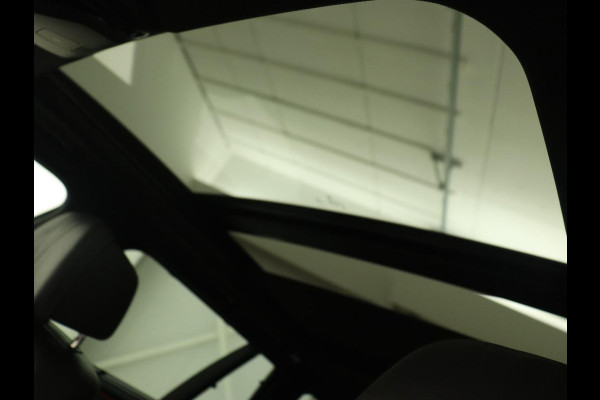 BMW 5 Serie 530i M Sport | Panoramadak | Head-Up | Leder | Stoelverwarming | Sfeerverlichting | Navigatie | Full LED | Parkeerhulp | Sportstoelen