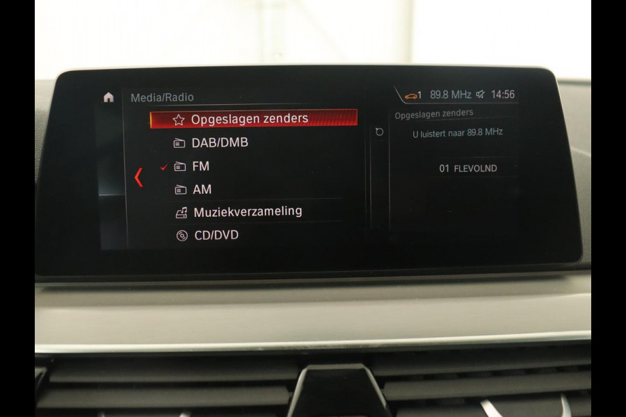 BMW 5 Serie 530i M Sport | Panoramadak | Head-Up | Leder | Stoelverwarming | Sfeerverlichting | Navigatie | Full LED | Parkeerhulp | Sportstoelen