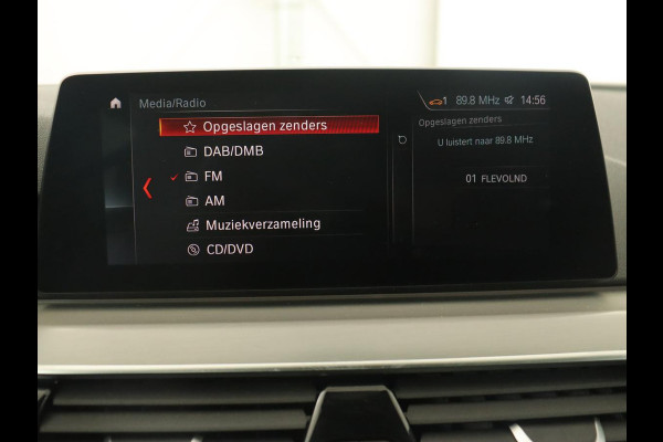 BMW 5 Serie 530i M Sport | Panoramadak | Head-Up | Leder | Stoelverwarming | Sfeerverlichting | Navigatie | Full LED | Parkeerhulp | Sportstoelen