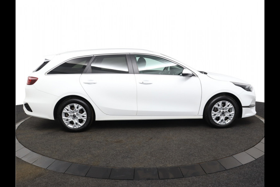 Kia Ceed Sportswagon 1.5 T-GDi DynamicPlusLine - Led Koplampen - Stoel/Stuurverwarming - Navigatie - Cruise Control - Climate Control - Fabrieksgarantie Tot 2031