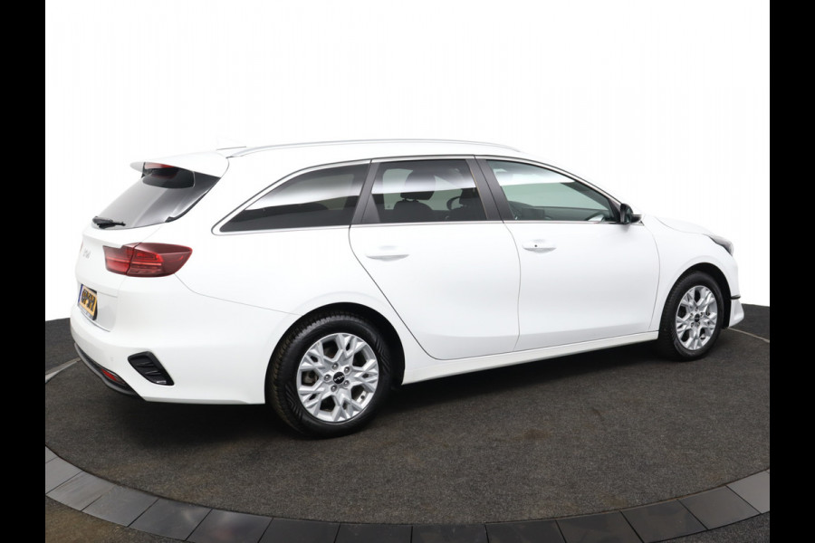 Kia Ceed Sportswagon 1.5 T-GDi DynamicPlusLine - Led Koplampen - Stoel/Stuurverwarming - Navigatie - Cruise Control - Climate Control - Fabrieksgarantie Tot 2031