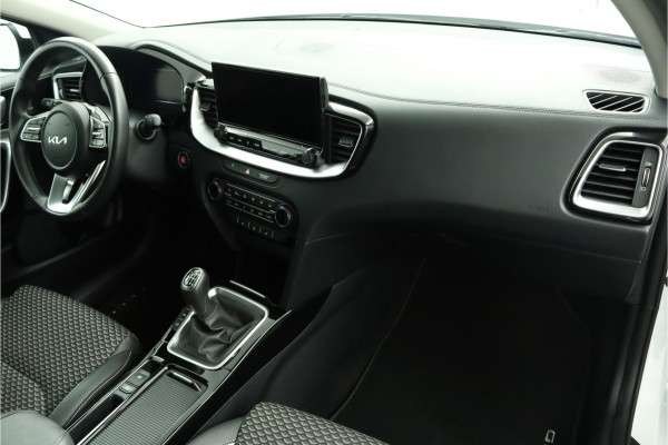Kia Ceed Sportswagon 1.5 T-GDi DynamicPlusLine - Led Koplampen - Stoel/Stuurverwarming - Navigatie - Cruise Control - Climate Control - Fabrieksgarantie Tot 2031