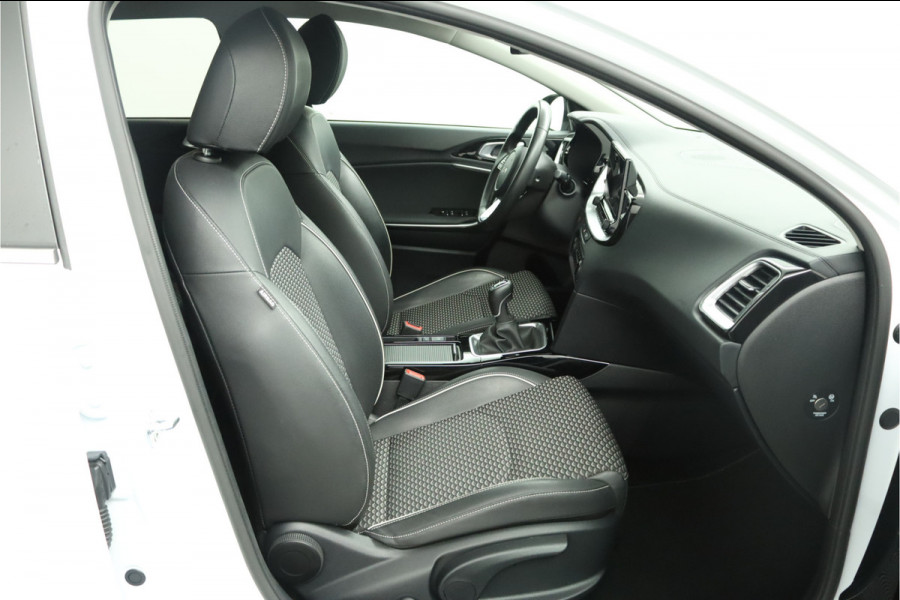 Kia Ceed Sportswagon 1.5 T-GDi DynamicPlusLine - Led Koplampen - Stoel/Stuurverwarming - Navigatie - Cruise Control - Climate Control - Fabrieksgarantie Tot 2031