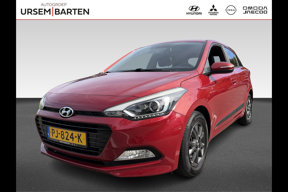 Hyundai i20 1.0 T-GDI Black Edition | navigatie | airco | cruise control | trekhaak | achteruitrijcamera | DAB |