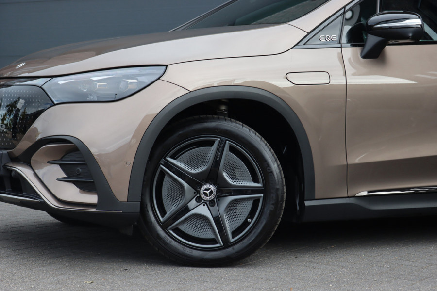Mercedes-Benz EQE SUV 300 AMG Line 91 kWh | ex Btw. € 59.500,- | Distronic+ | Memory | Panoramadak | Digital Light | Verwarmd Stuurwiel | Burmester | Warmtepomp | Keyless Go | Augmented Reality |