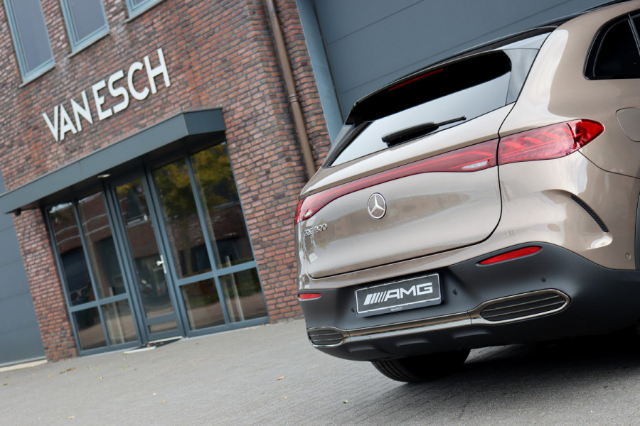 Mercedes-Benz EQE SUV 300 AMG Line 91 kWh | ex Btw. € 59.500,- | Distronic+ | Memory | Panoramadak | Digital Light | Verwarmd Stuurwiel | Burmester | Warmtepomp | Keyless Go | Augmented Reality |