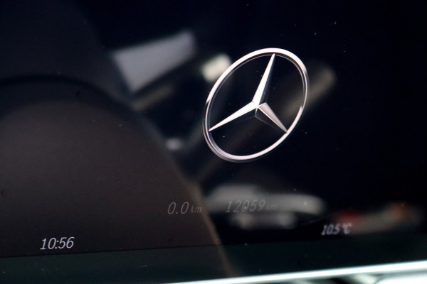 Mercedes-Benz EQE SUV 300 AMG Line 91 kWh | ex Btw. € 59.500,- | Distronic+ | Memory | Panoramadak | Digital Light | Verwarmd Stuurwiel | Burmester | Warmtepomp | Keyless Go | Augmented Reality |