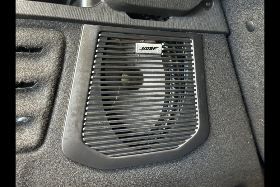 Renault Clio 1.3 TCe 130 | Edition One | Groot Navi | Bose | Camera | 17" | Carplay |