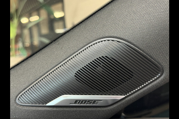 Renault Clio 1.3 TCe 130 | Edition One | Groot Navi | Bose | Camera | 17" | Carplay |