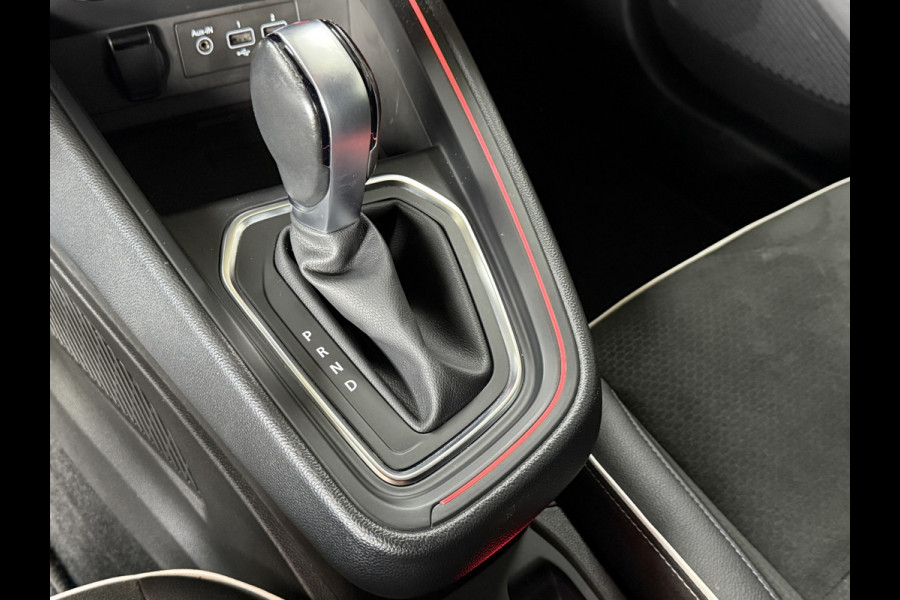 Renault Clio 1.3 TCe 130 | Edition One | Groot Navi | Bose | Camera | 17" | Carplay |