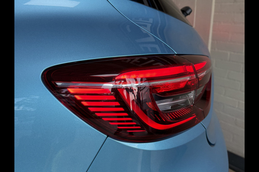 Renault Clio 1.3 TCe 130 | Edition One | Groot Navi | Bose | Camera | 17" | Carplay |