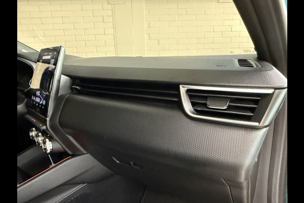 Renault Clio 1.3 TCe 130 | Edition One | Groot Navi | Bose | Camera | 17" | Carplay |