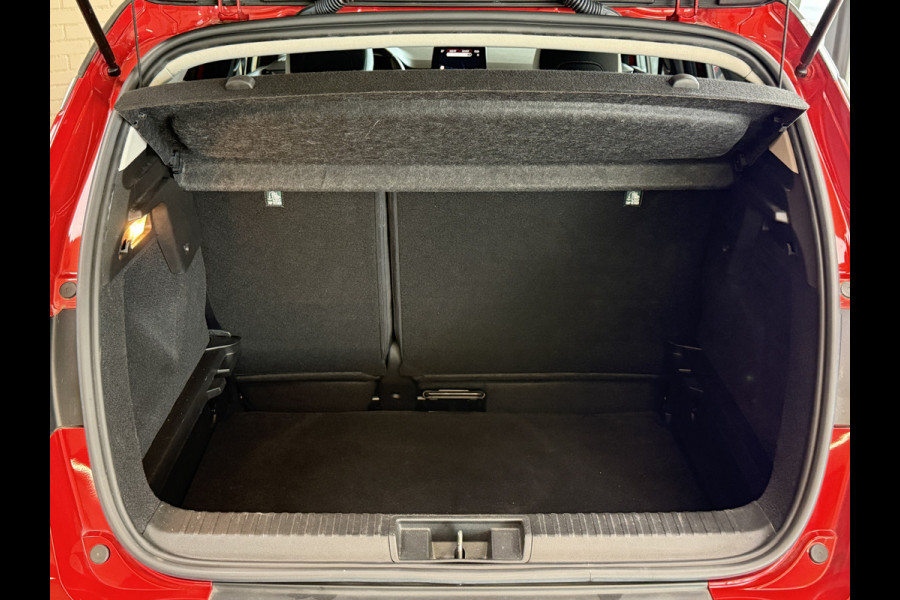 Renault Captur 1.3 TCe 140 AUT Edition One | Groot Navi | Bose | Camera | 17" | PDC V+A | 100% Dealer onderhouden!