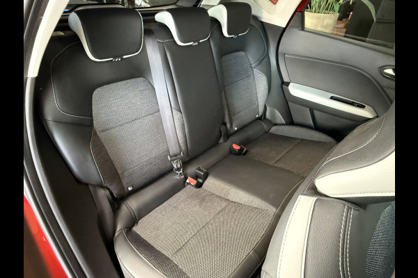 Renault Captur 1.3 TCe 140 AUT Edition One | Groot Navi | Bose | Camera | 17" | PDC V+A | 100% Dealer onderhouden!