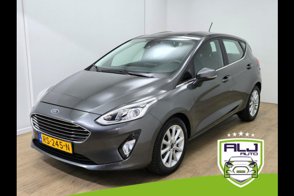 Ford Fiesta Occasion 1.0 EcoBoost Titanium met cruisecontrol en carplay radio | Tweedehands Ford Fiesta antracietgrijs | Navi | 6V
